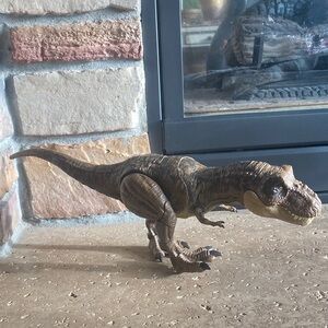 Roaring T-Rex Jurassic Park Moveable with Sound Brown Dinosaur Action Figure